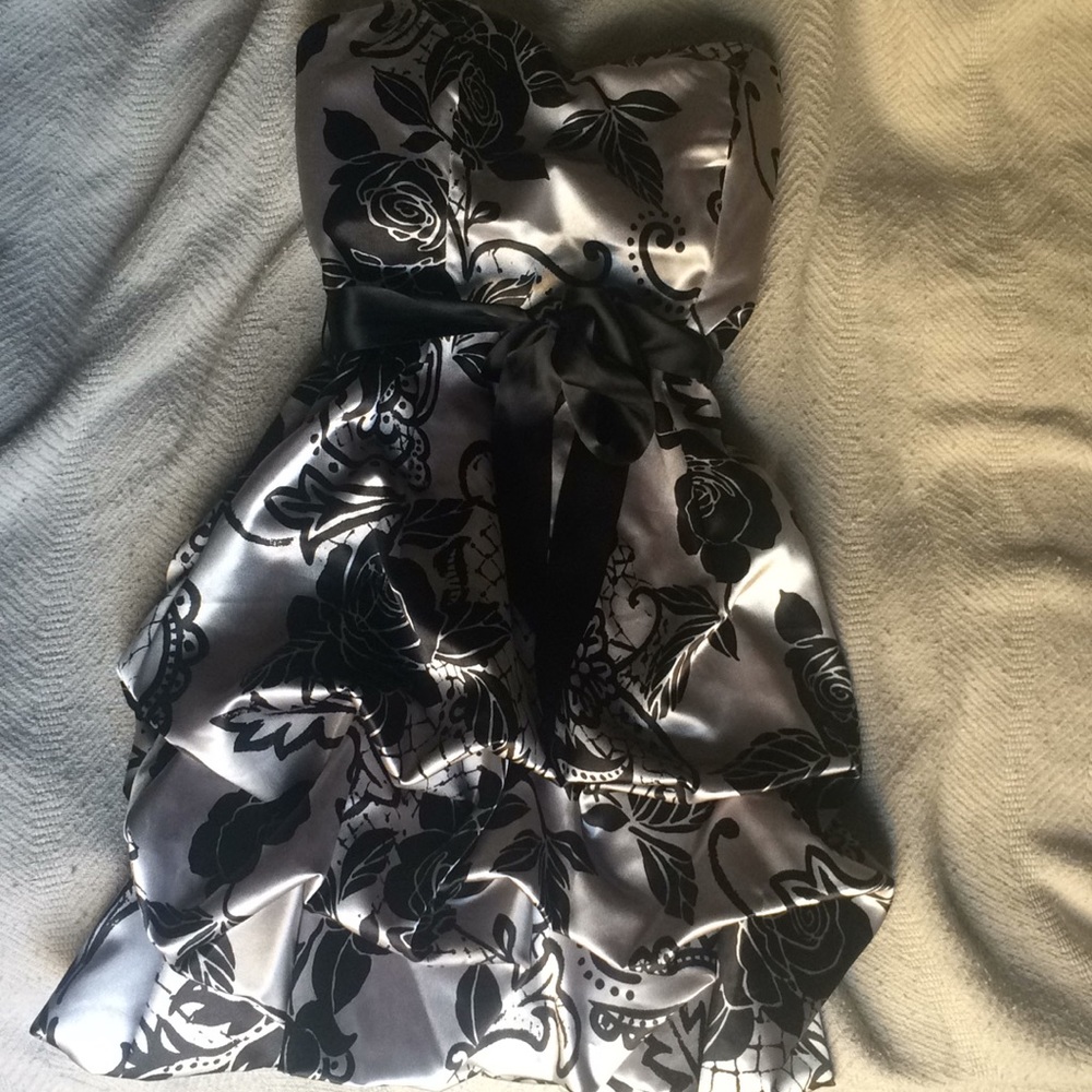 Juniors dress